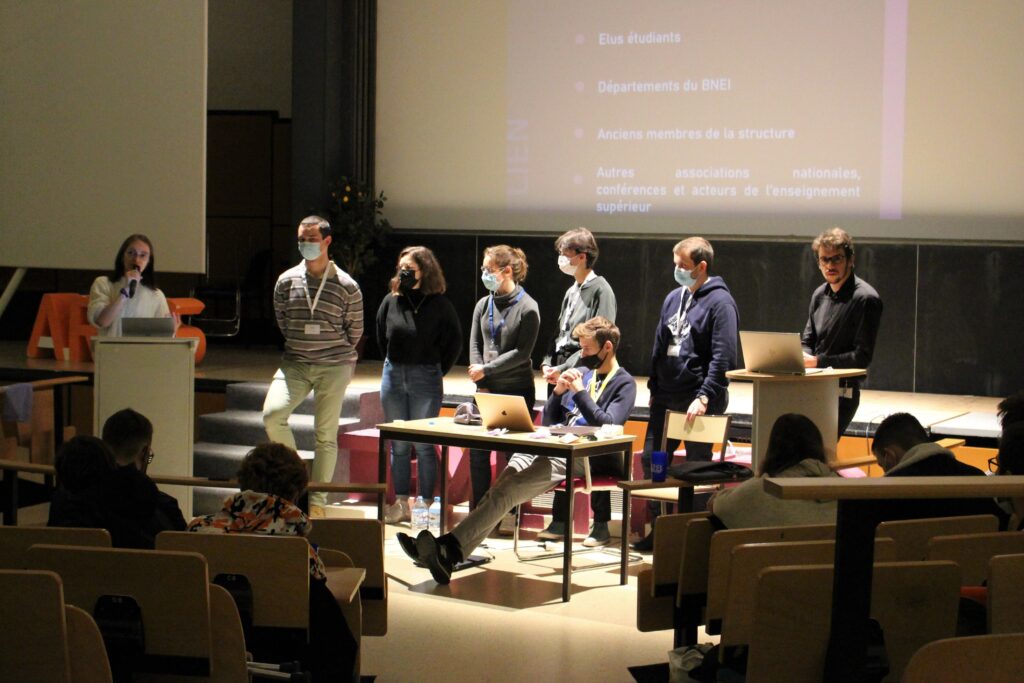 Présentation du bureau restreint pour le mandat 2022 lors de l'Assemblée Générale Ordinaire